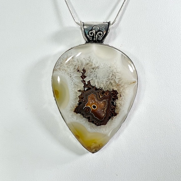 Solar Quartz Pendant & Earrings 925 Gemstone Set - Picture 4 of 12